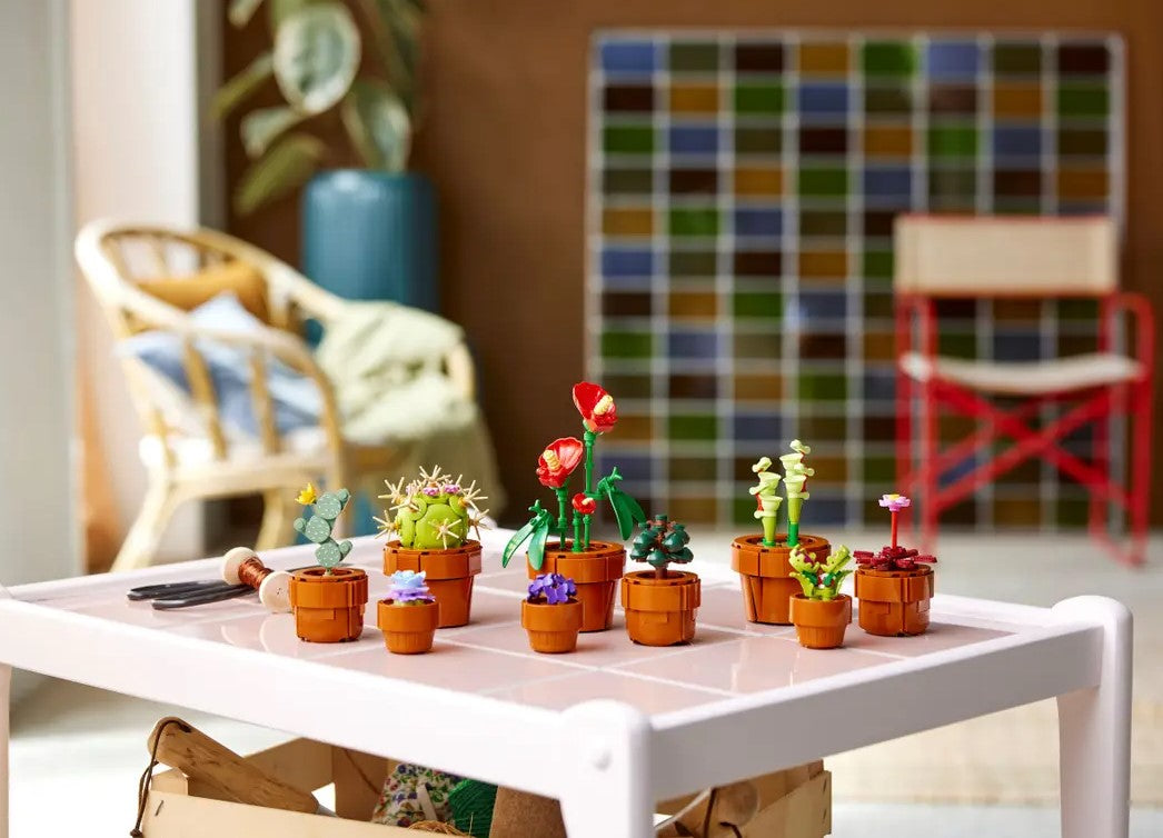 LEGO® Icons ~ Botanicals: Tiny Plants #10329 758 Pieces