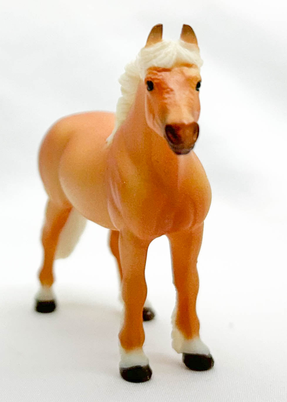 Highland Pony, Palomino ~ Penny Play & Activity Set