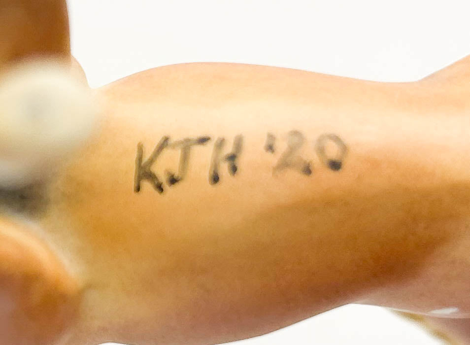 Magnolia, Custom Chestnut Pinto