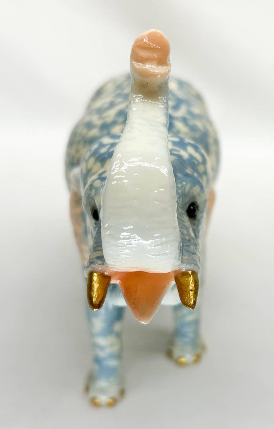 Elephant ~ Nimbo - BreyerFest 2006 SR