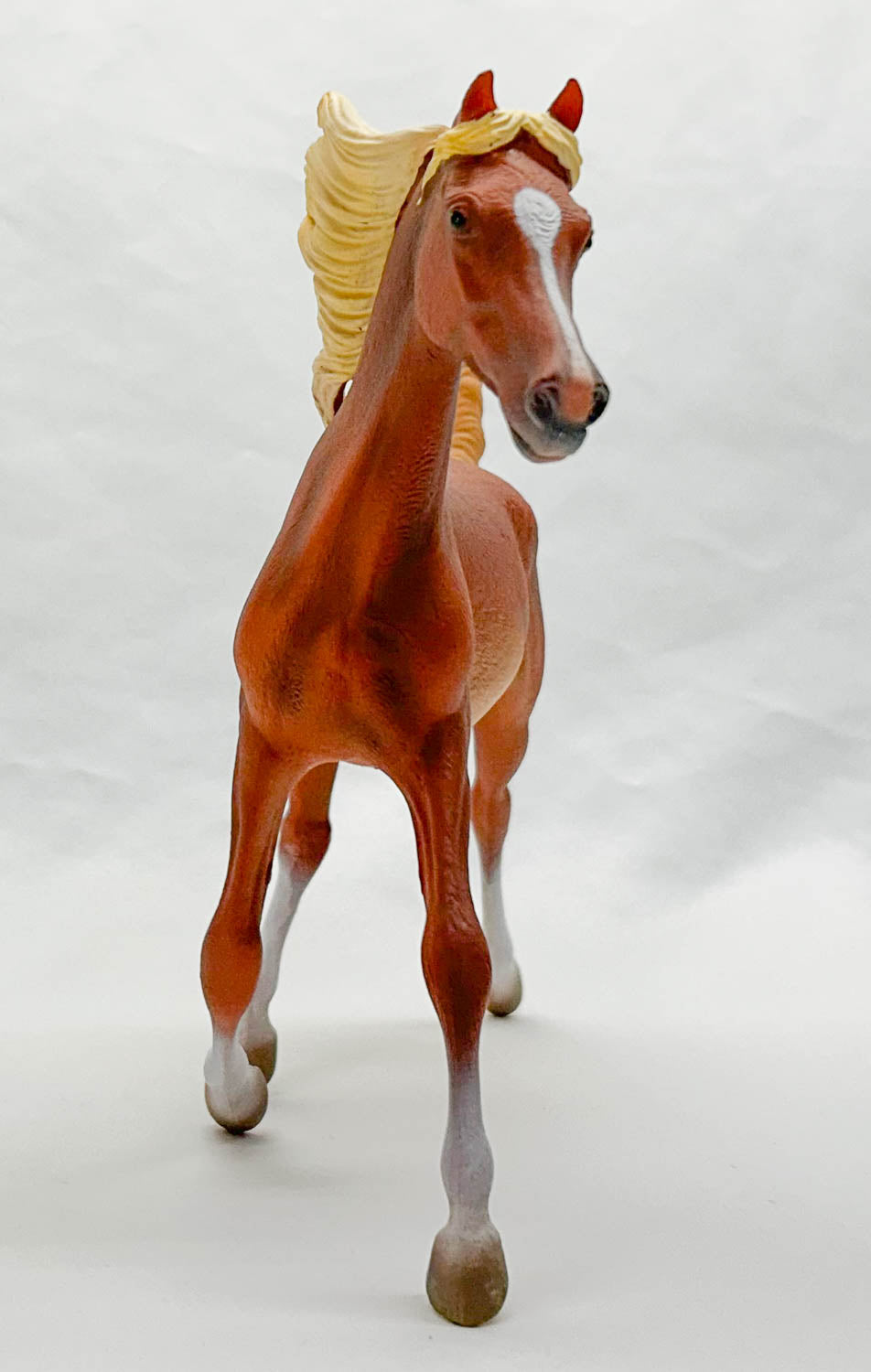 Arabian Stallion, Chestnut - Deluxe 1:12 Scale Model (International Release)