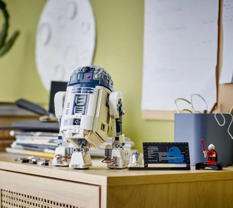 LEGO® Star Wars™ ~ R2-D2™ #75379 1050 Pieces