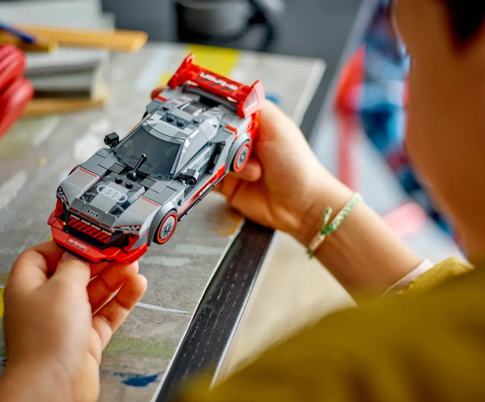 LEGO® Speed Champions ~ Audi S1 e-tron quattro Race Car #76921 274 Pieces