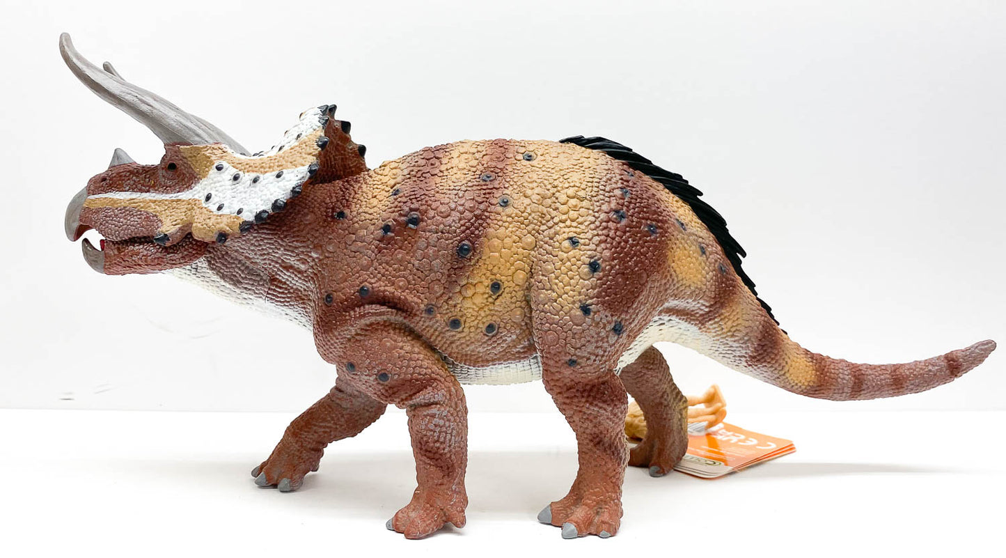 Triceratops Horridus - Deluxe 1:40 scale w/ Moving Jaw