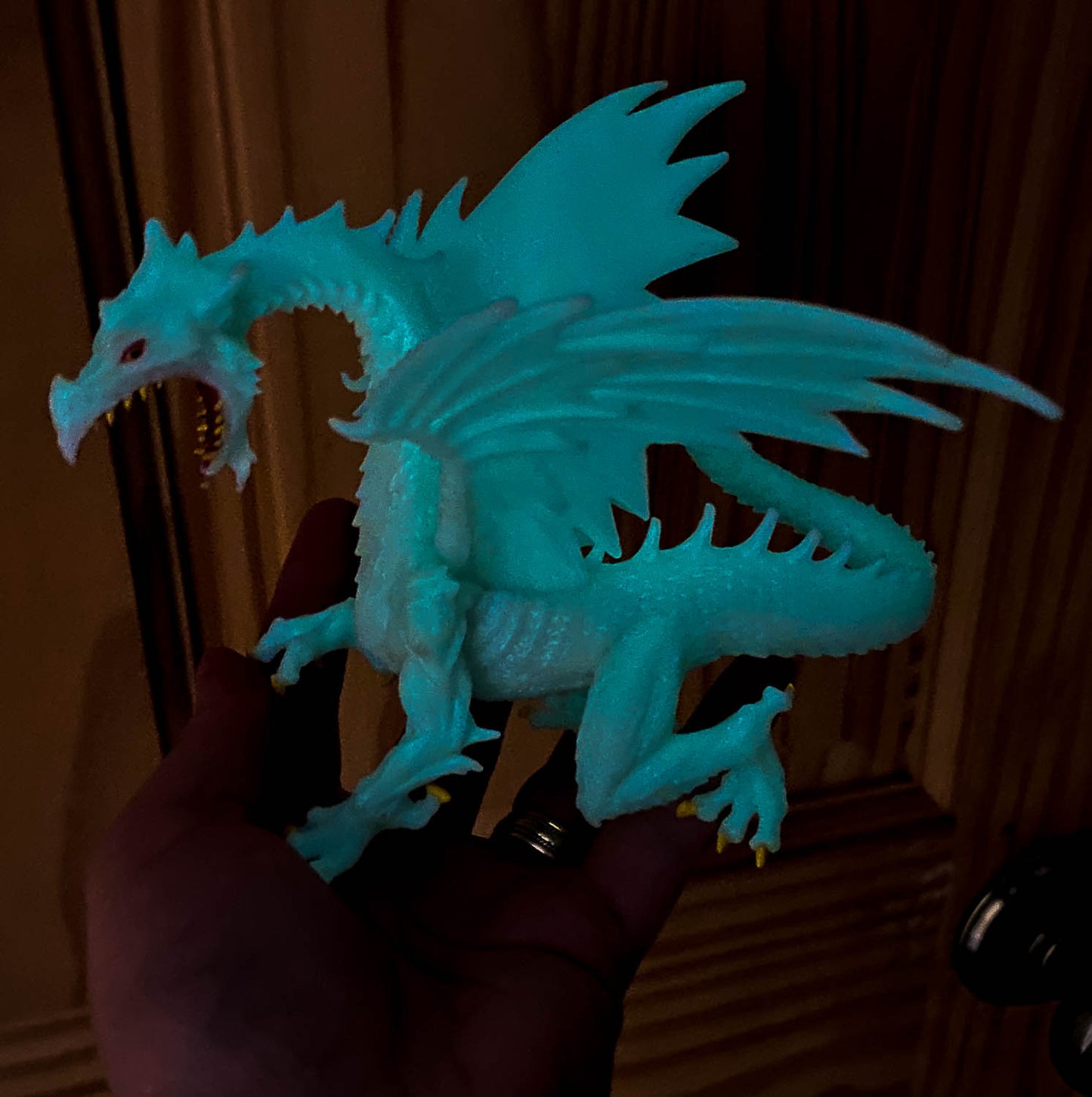 Snow Dragon - Glows In The Dark