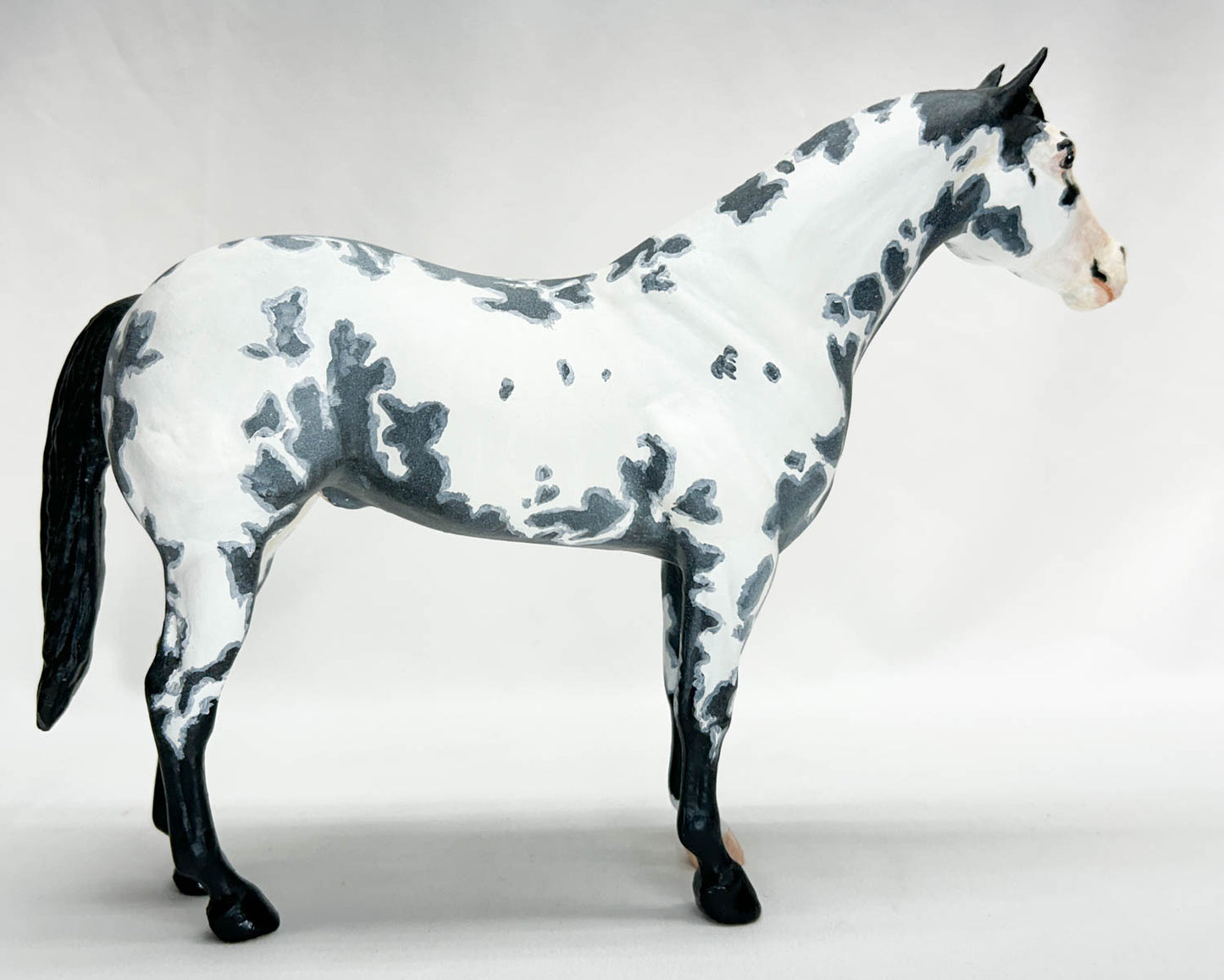 Ideal Quarter Horse - Custom Blue Roan Paint