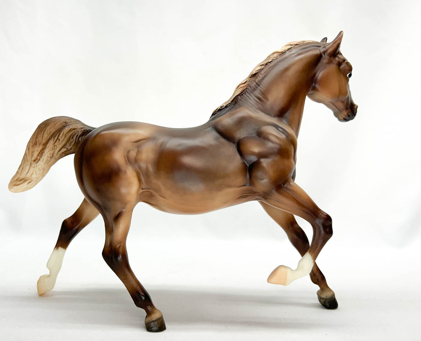 Running Mare, Liver Chestnut - Treasure Hunt