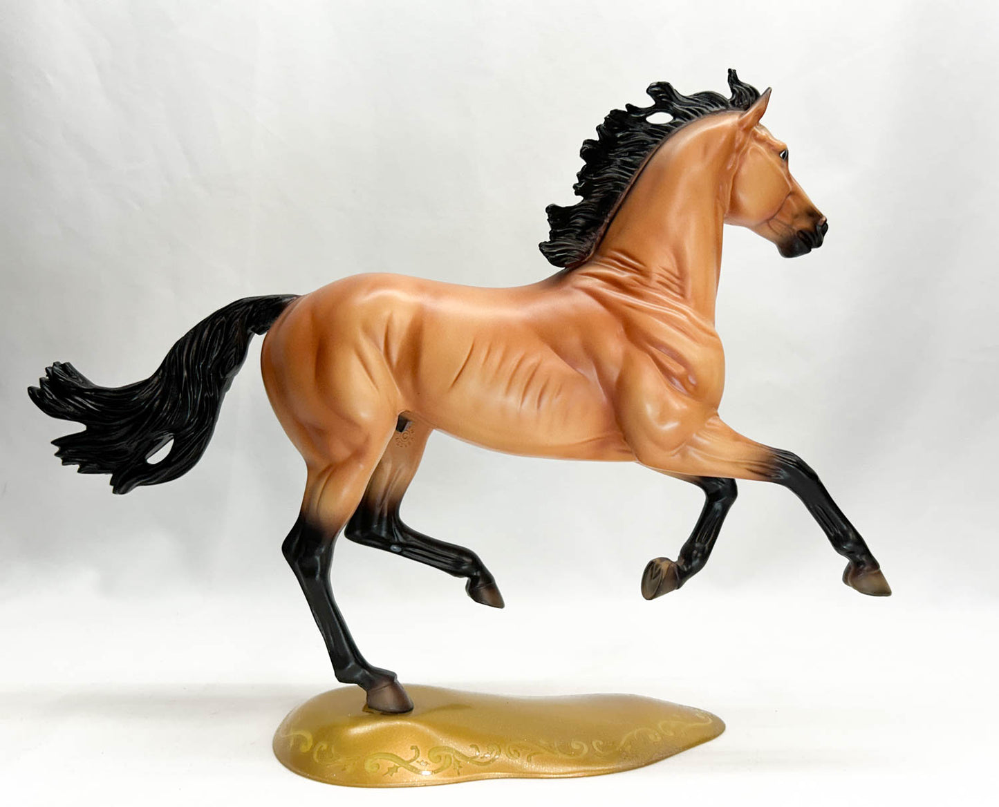 2010 Holiday Horse - Show Jumping Warmblood ~ Jewel