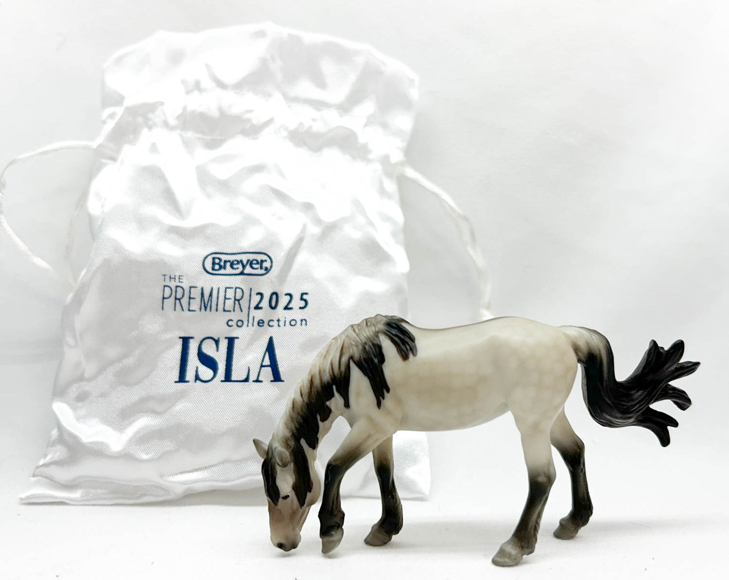 Grazing Mustang Mare ~ Isla - 2025 Premier Club SM