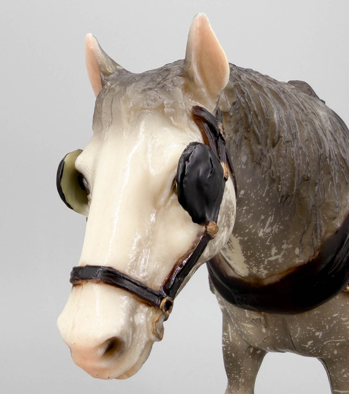 Old Timer, Dapple Grey - Glossy