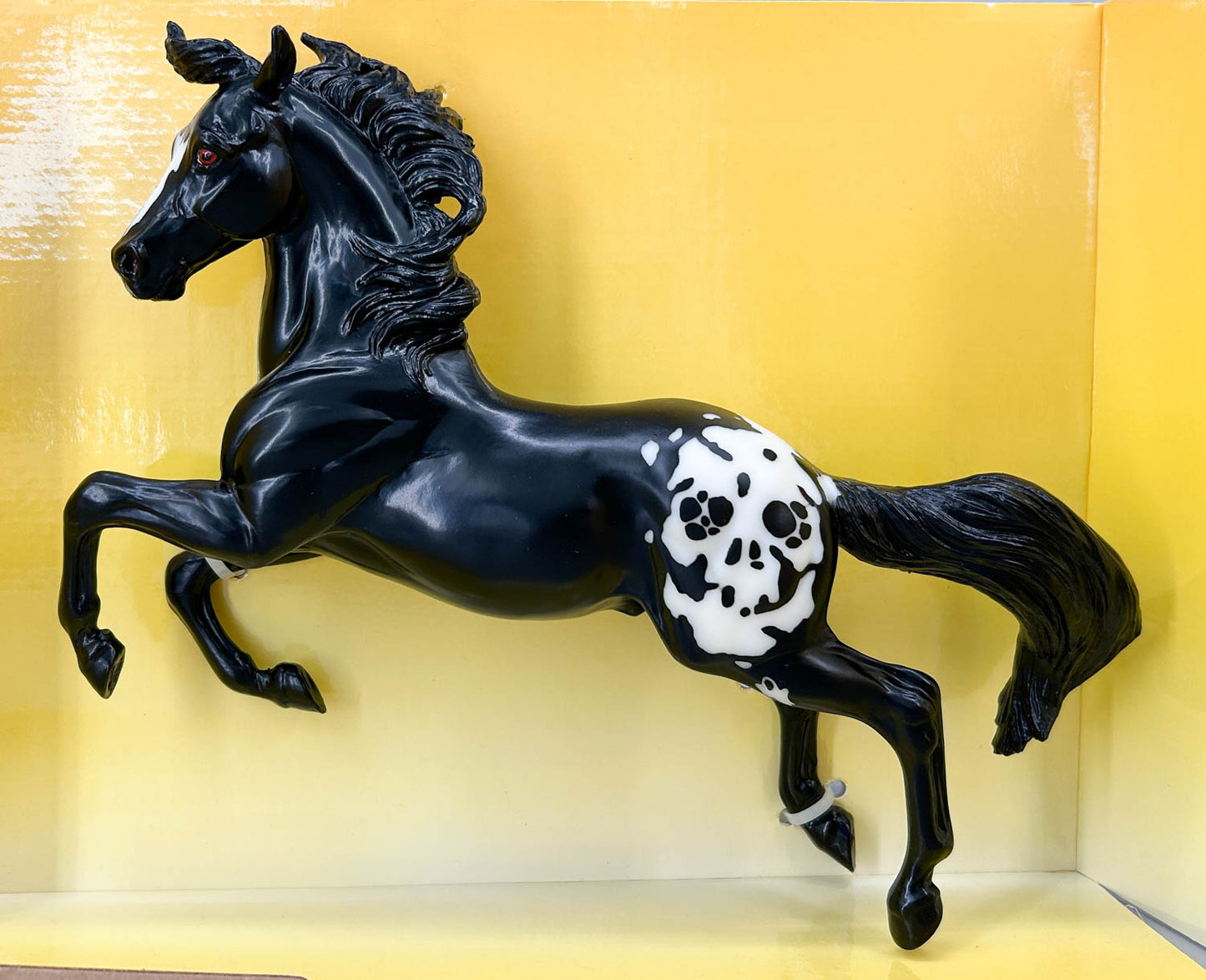 2001 Halloween Horse - Silver ~ Skullduggery - 1st in the Series