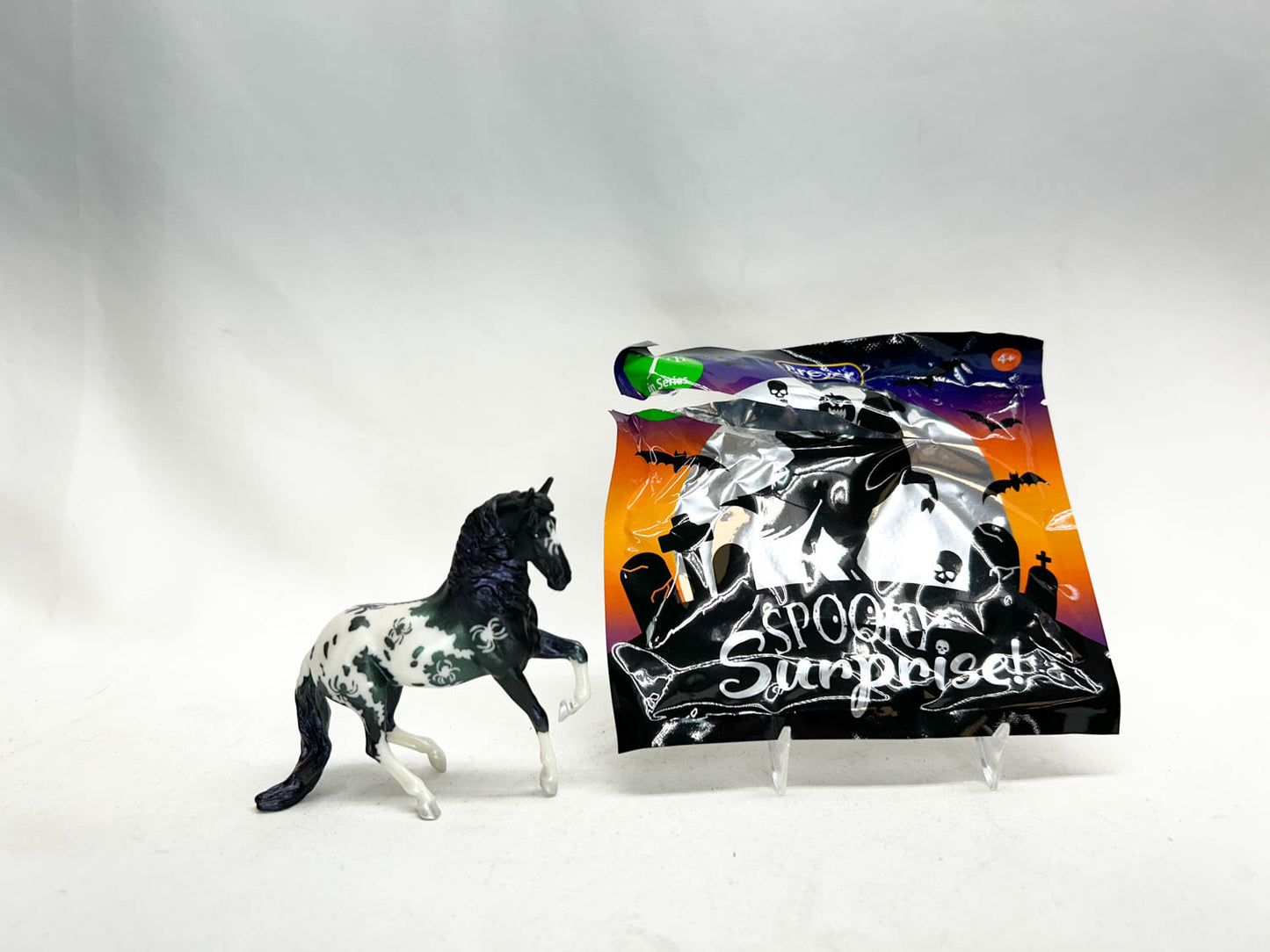 Alborozo ~ Mini Eek - 2025 Spooky Surprise