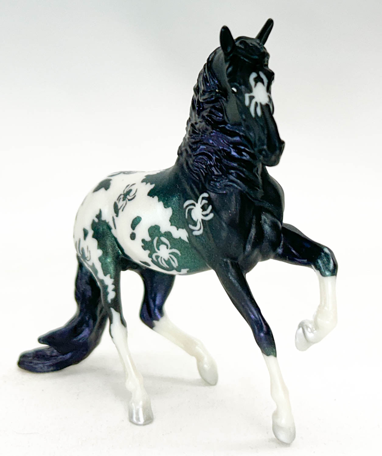 Alborozo ~ Mini Eek - 2025 Spooky Surprise