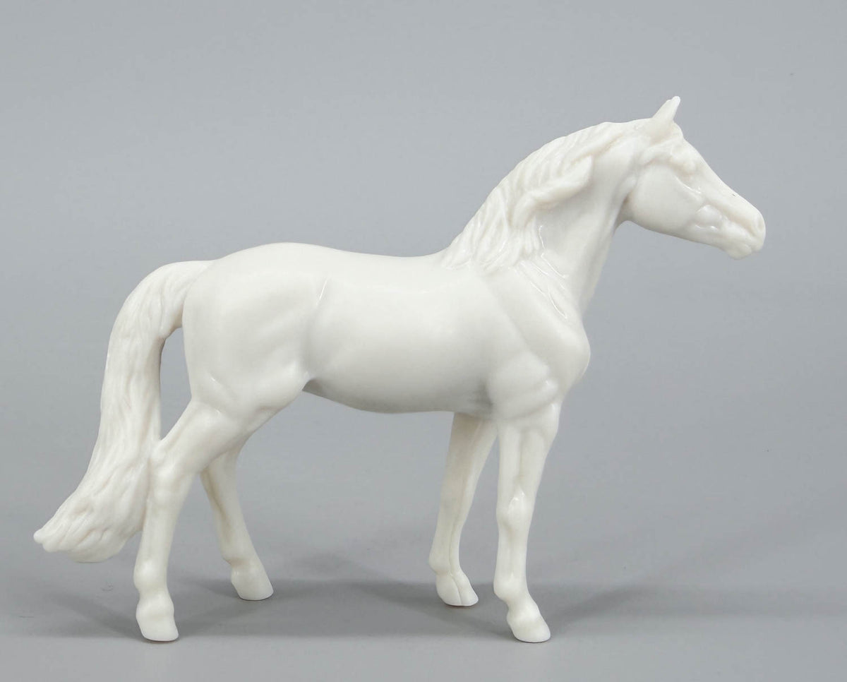 Standing Warmblood, GLOW IN THE DARK Whiteware