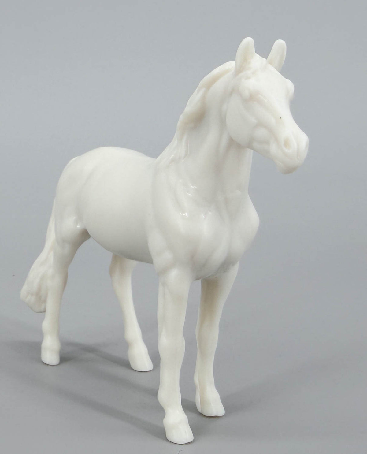 Standing Warmblood, GLOW IN THE DARK Whiteware