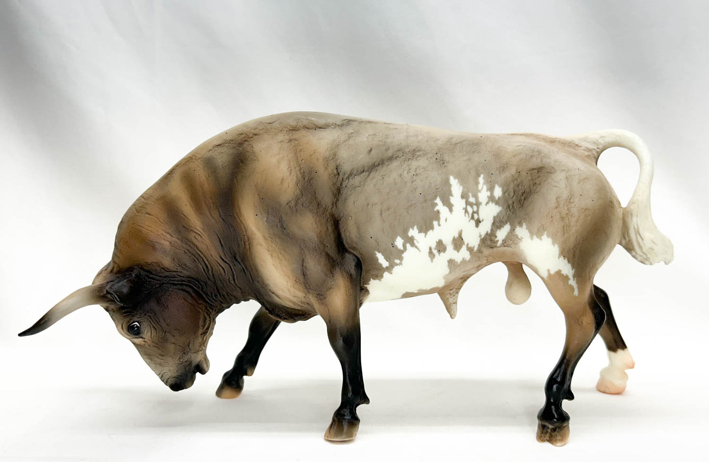 Spanish Fighting Bull ~ Magnifico - 2004 BreyerFest SR
