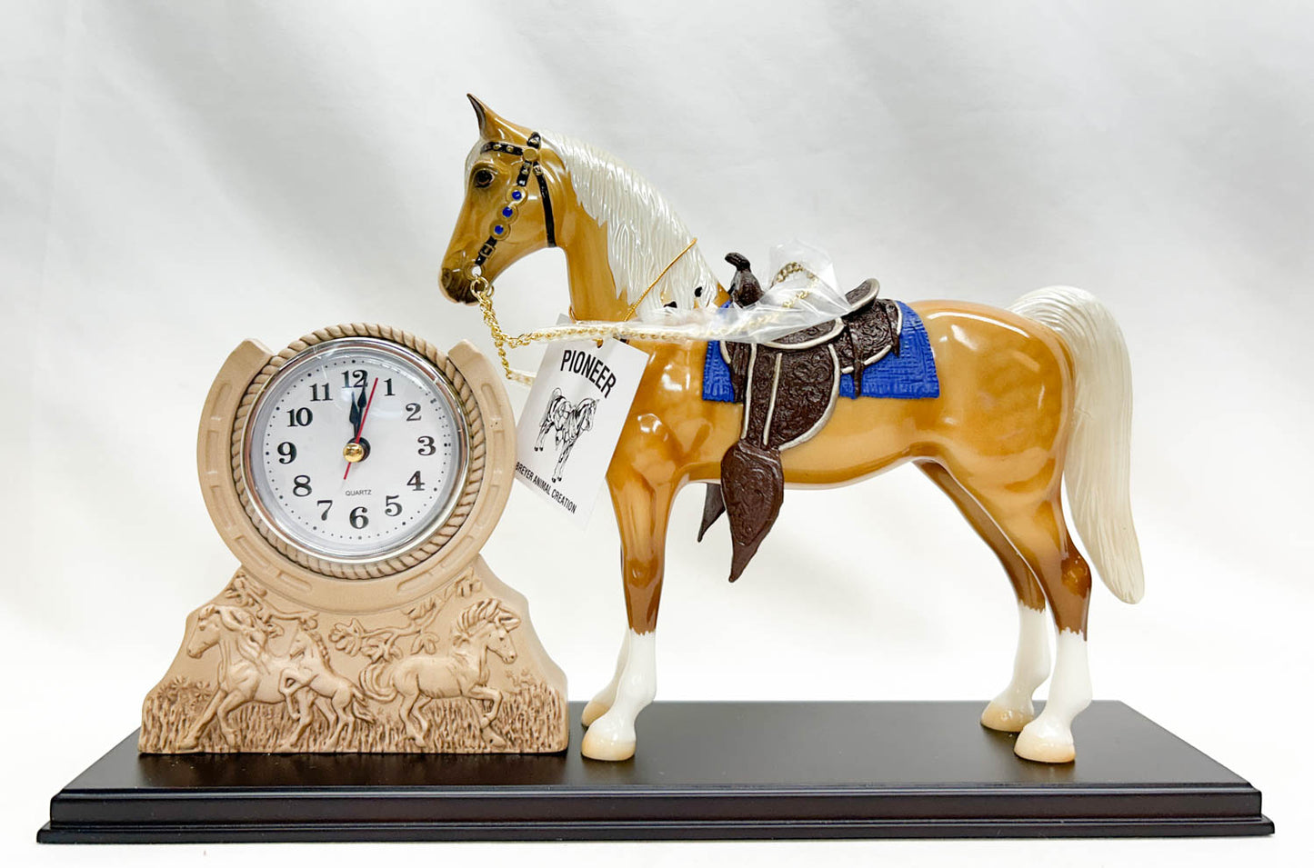 Western Pony Clock ~ Pioneer - 2025 Vintage Club - Unopened