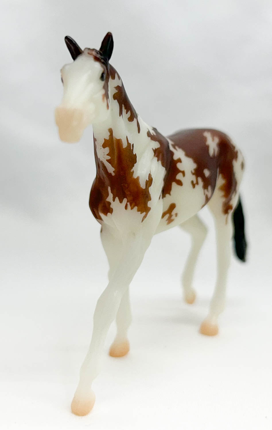 Walking Thoroughbred ~ Greyson - SM Collectors Club