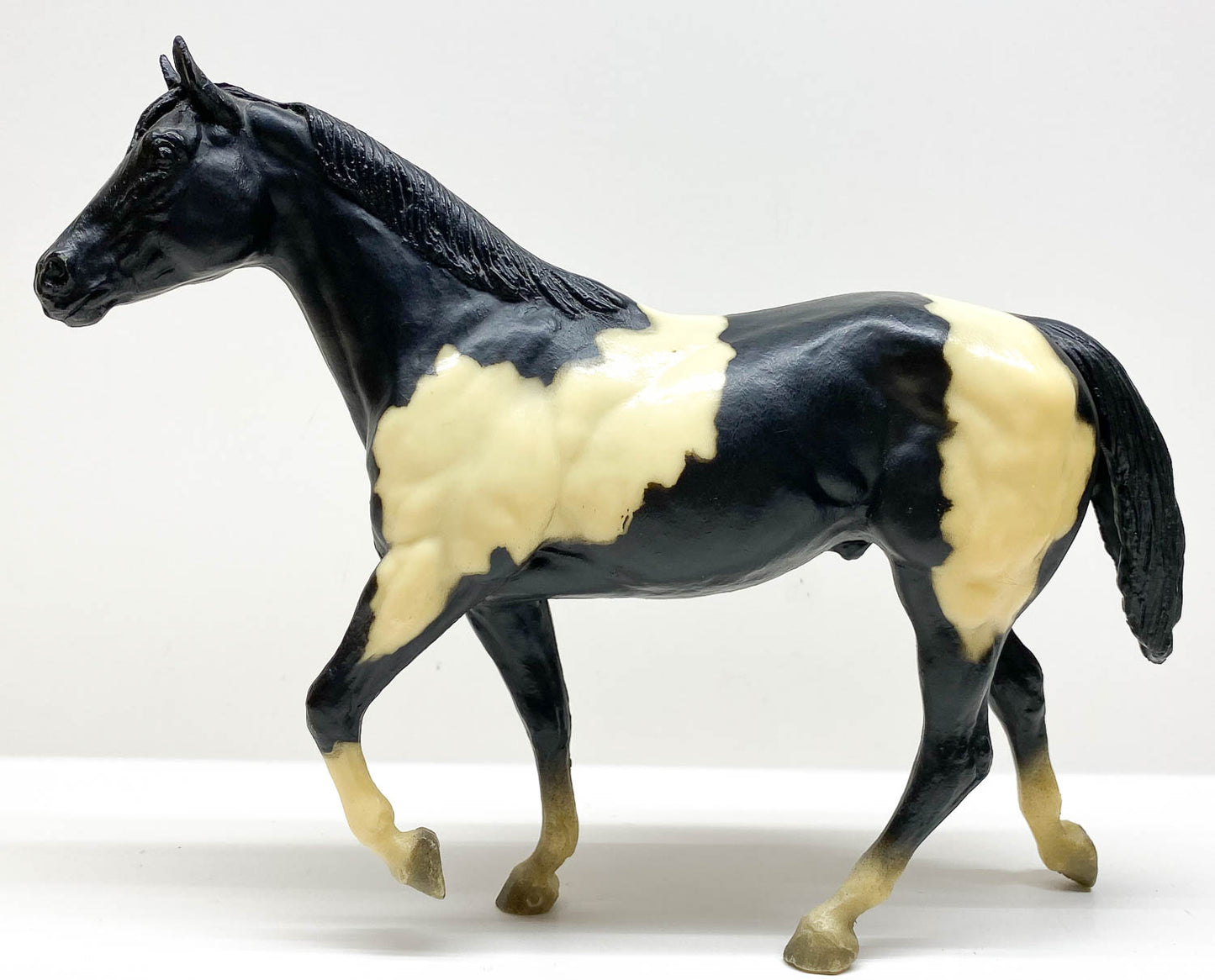 Stock Horse Stallion, Black Pinto VARIATION:  B Stamp w/ Four Socks