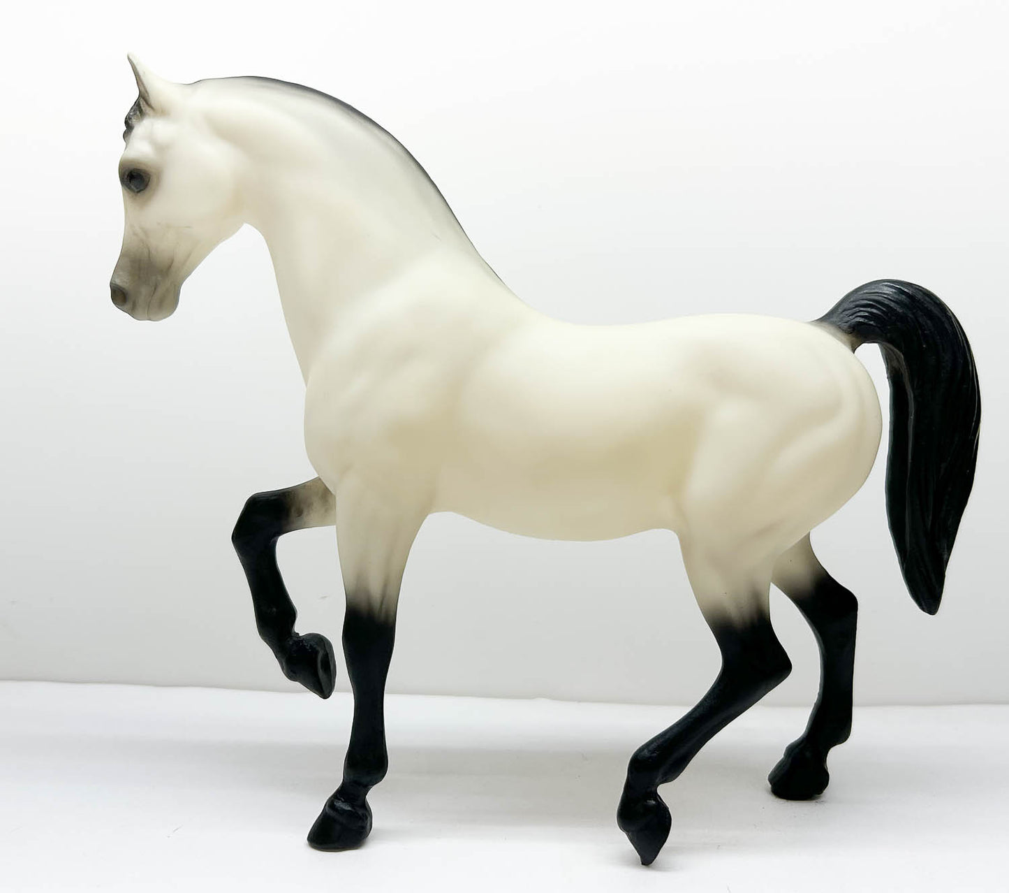 Family Arabian Stallion, Black-Point Alabaster - 1991 Sears SR