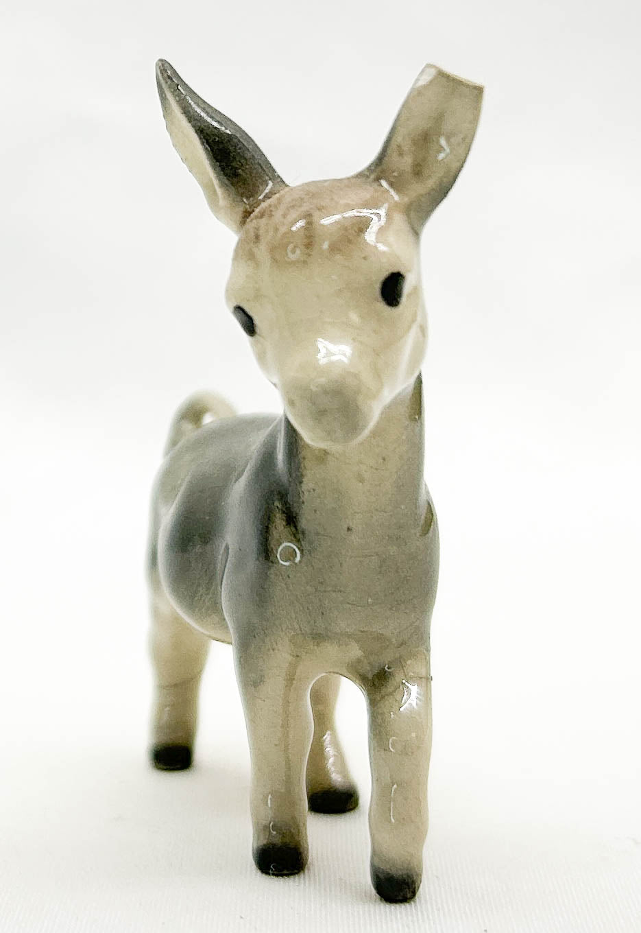 Hagen-Renaker Donkey Mama, Walking