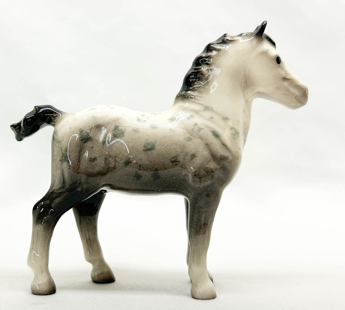 Hagen Renaker Percheron - Tail Up, Dappled Grey
