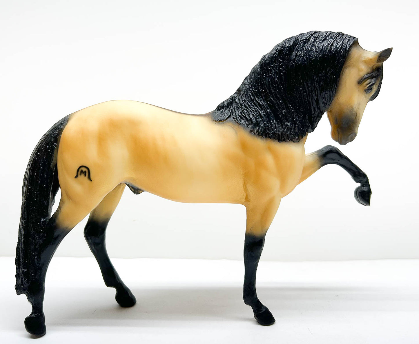 Legionario III ~ Lavrador w/ Hang Tag