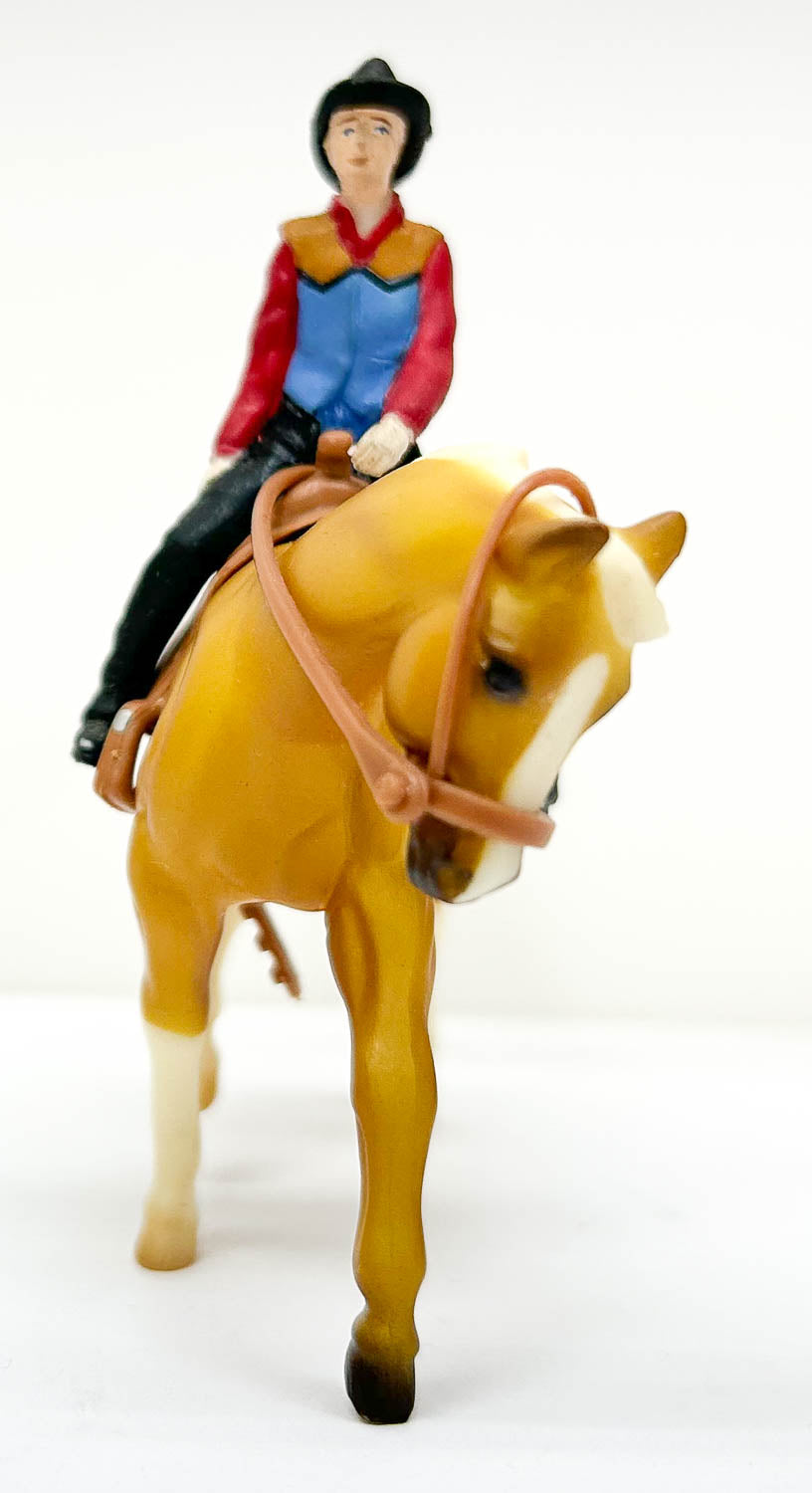 Stock Horse, Palomino - Western Rider and Saddle Set