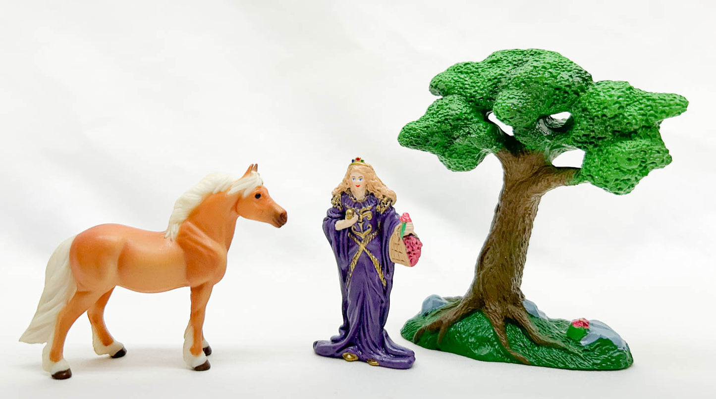 Highland Pony, Palomino ~ Penny Play & Activity Set
