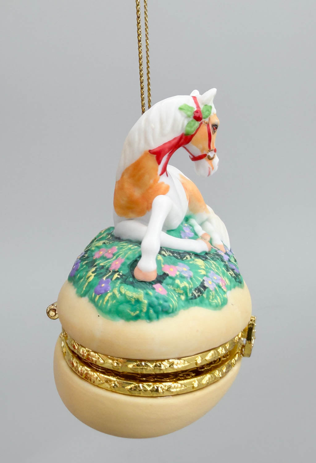2010 Holiday Golden Memories Treasure Box Ornament - PORCELAIN