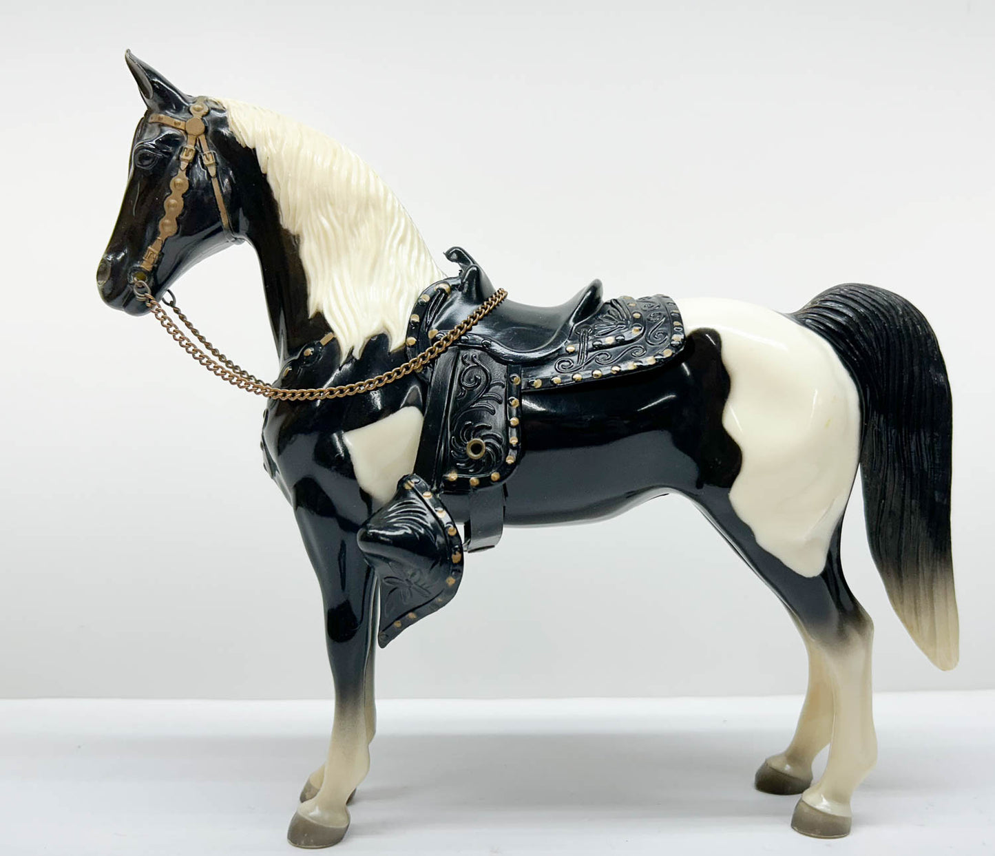 Western Horse, Black Pinto w/Snap Saddle and Reins