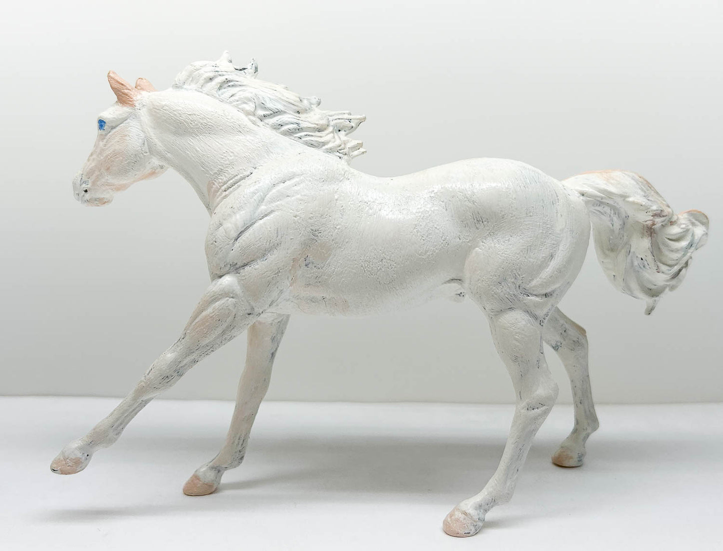 American Quarter Horse Stallion, White & Tan - Body Previously Customized