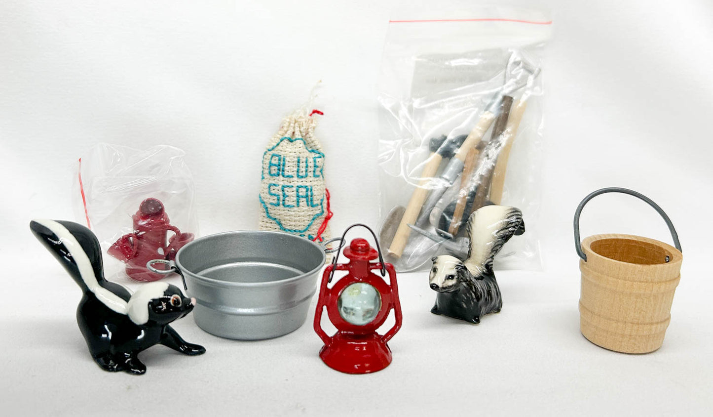 CHRISTMAS AUCTION: Traditional Carrot Top Artist Resin Mule with tack, Show Diorama Props, and Case!