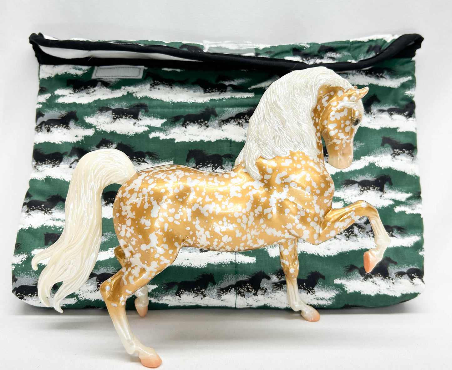 Pony Pouch, Artisan Made - Horses in the Snow 14" x 10"
