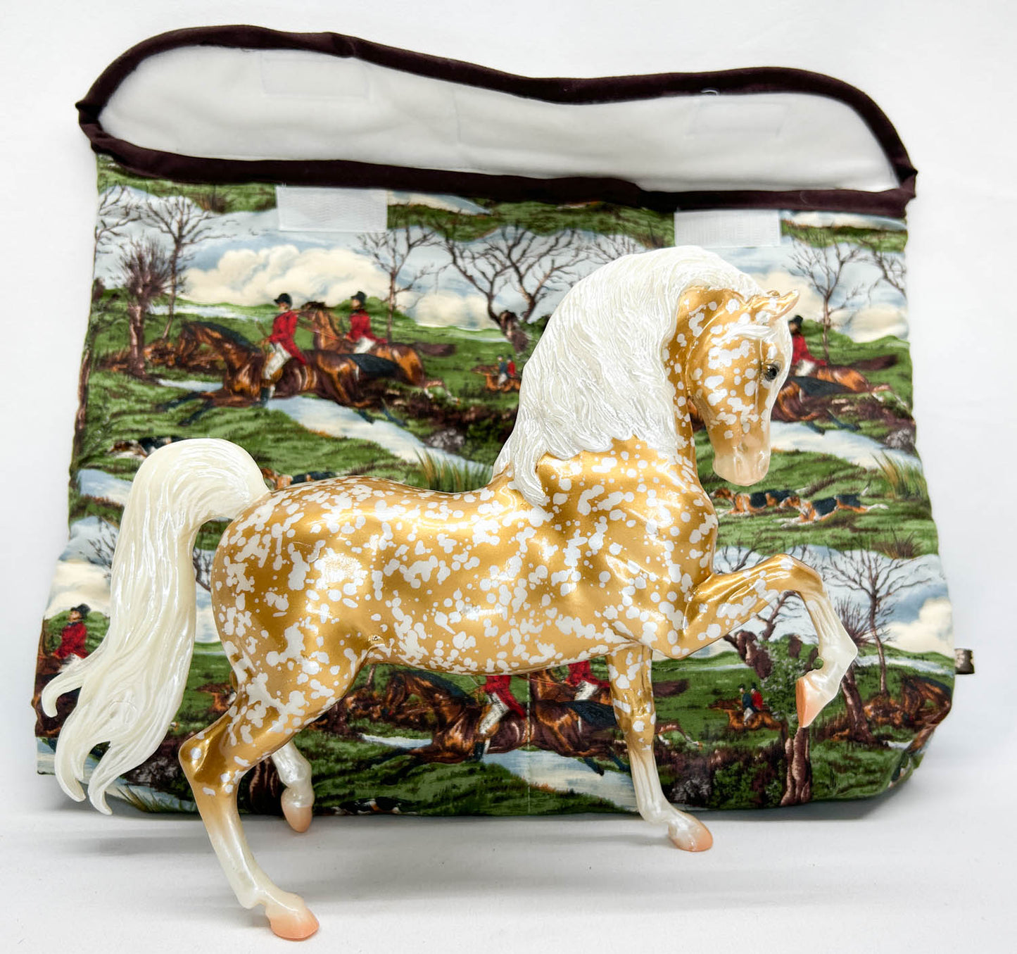 Pony Pouch, Artisan Made - Hunt Scene with Brown Trim
