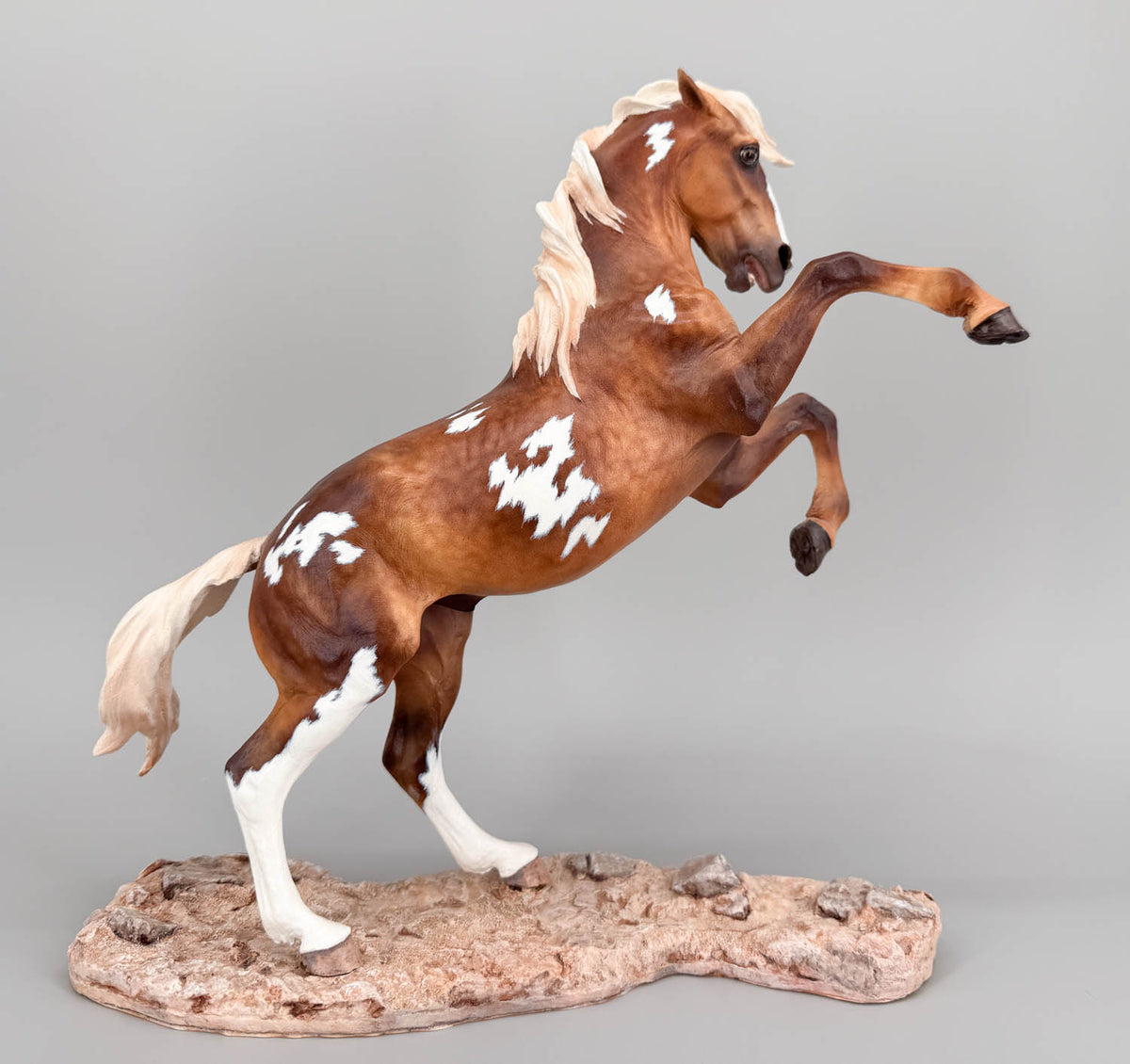 War Chant Resin, Sculpted by Kathi Bogucki, Painted by Karen Williams