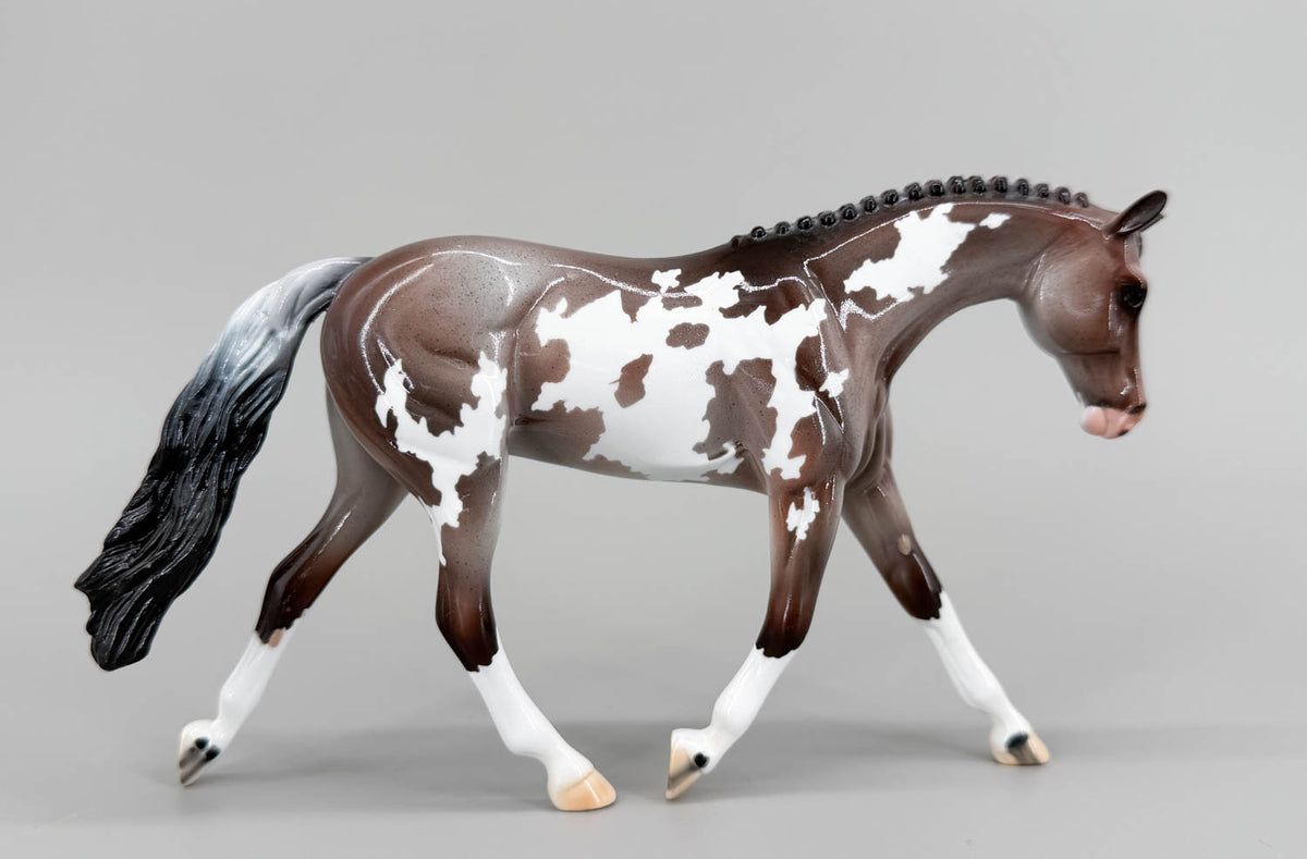 Stone Pebbles Warmblood ~ Salem - GLOSSY Grand Champ Trophy Model!