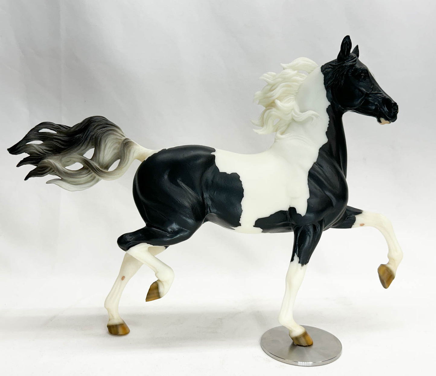 Huckleberry Bay ~ TS Black Tie Affair w/ Steel Base