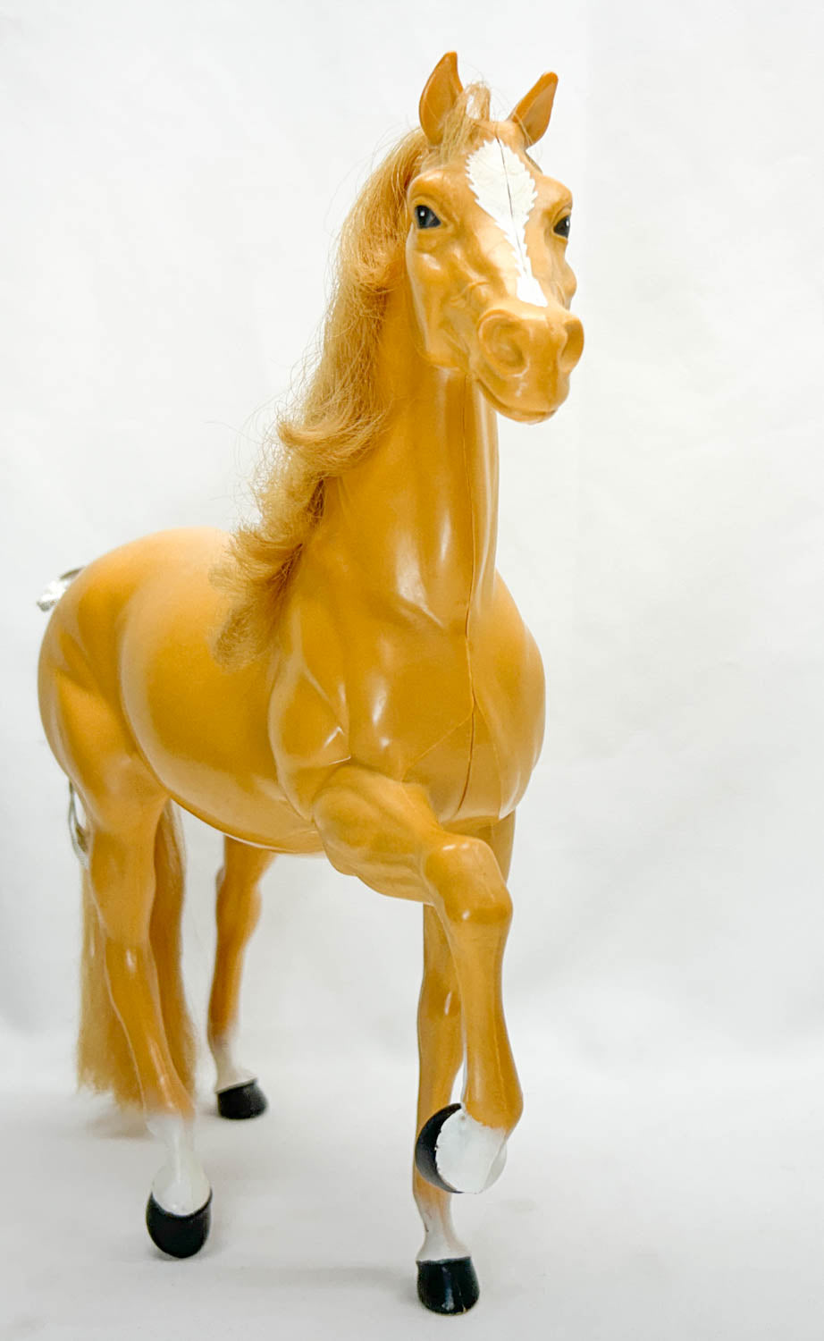 Mattel Barbie's Horse Dallas w/ Accessories