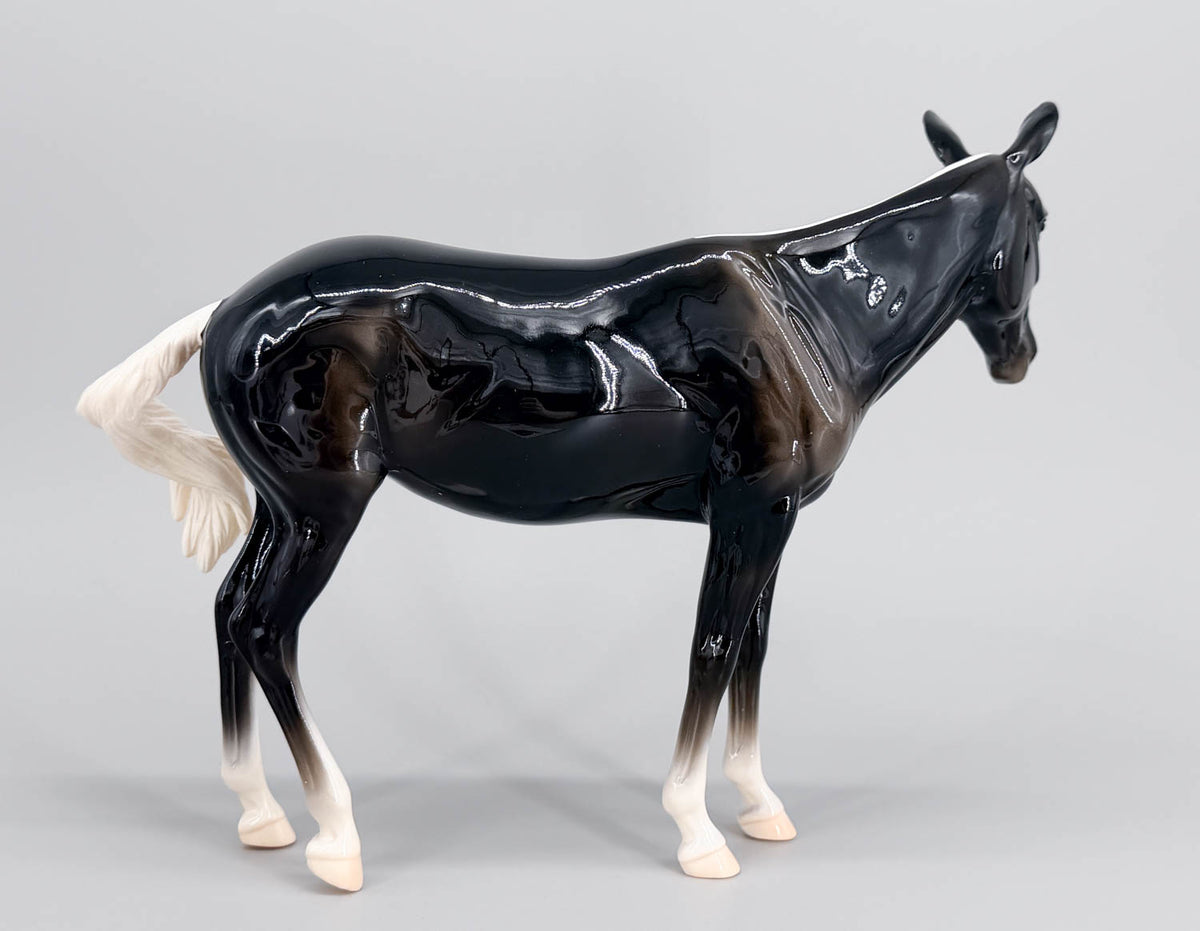 Molly Mule ~ Mabel - 2026 Vintage Club - GLOSSY