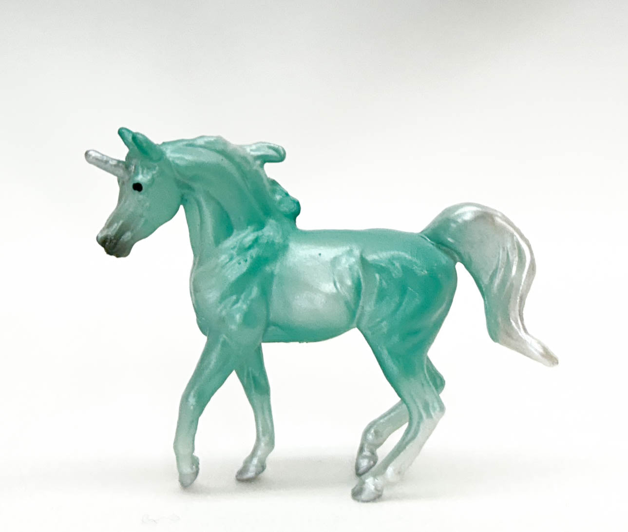 Arabian Unicorn ~ Pixie - Unicorn Surprise Series 1