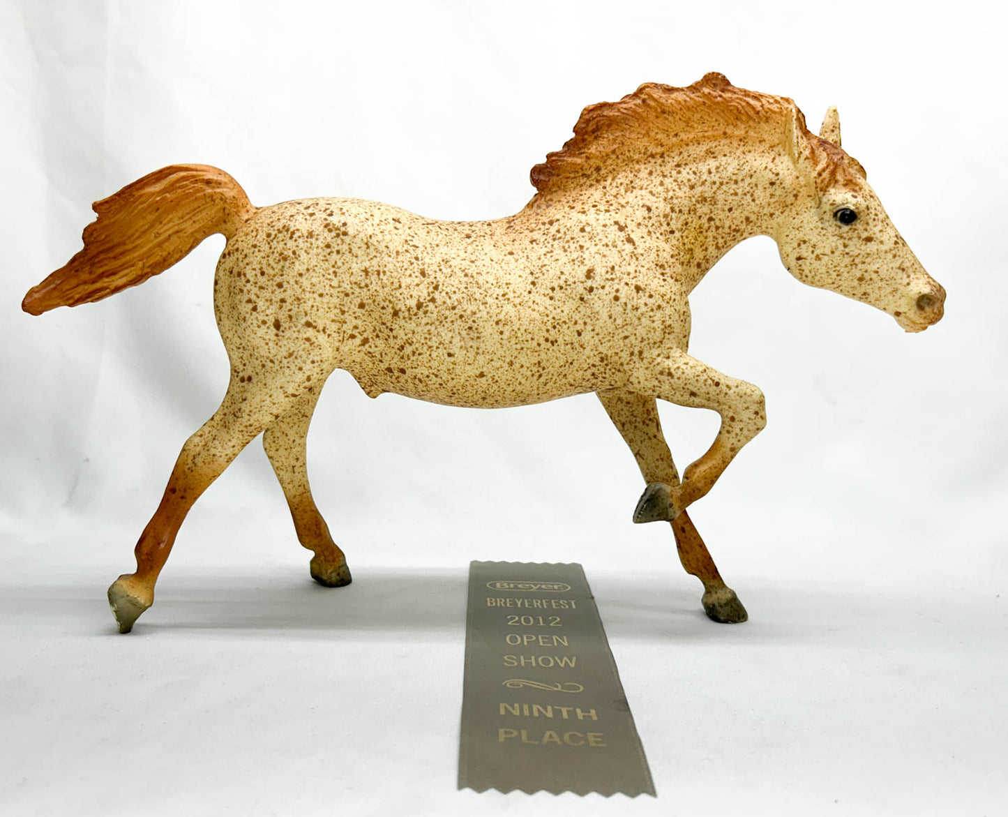 Running Stallion, Red Roan from Eleda's herd