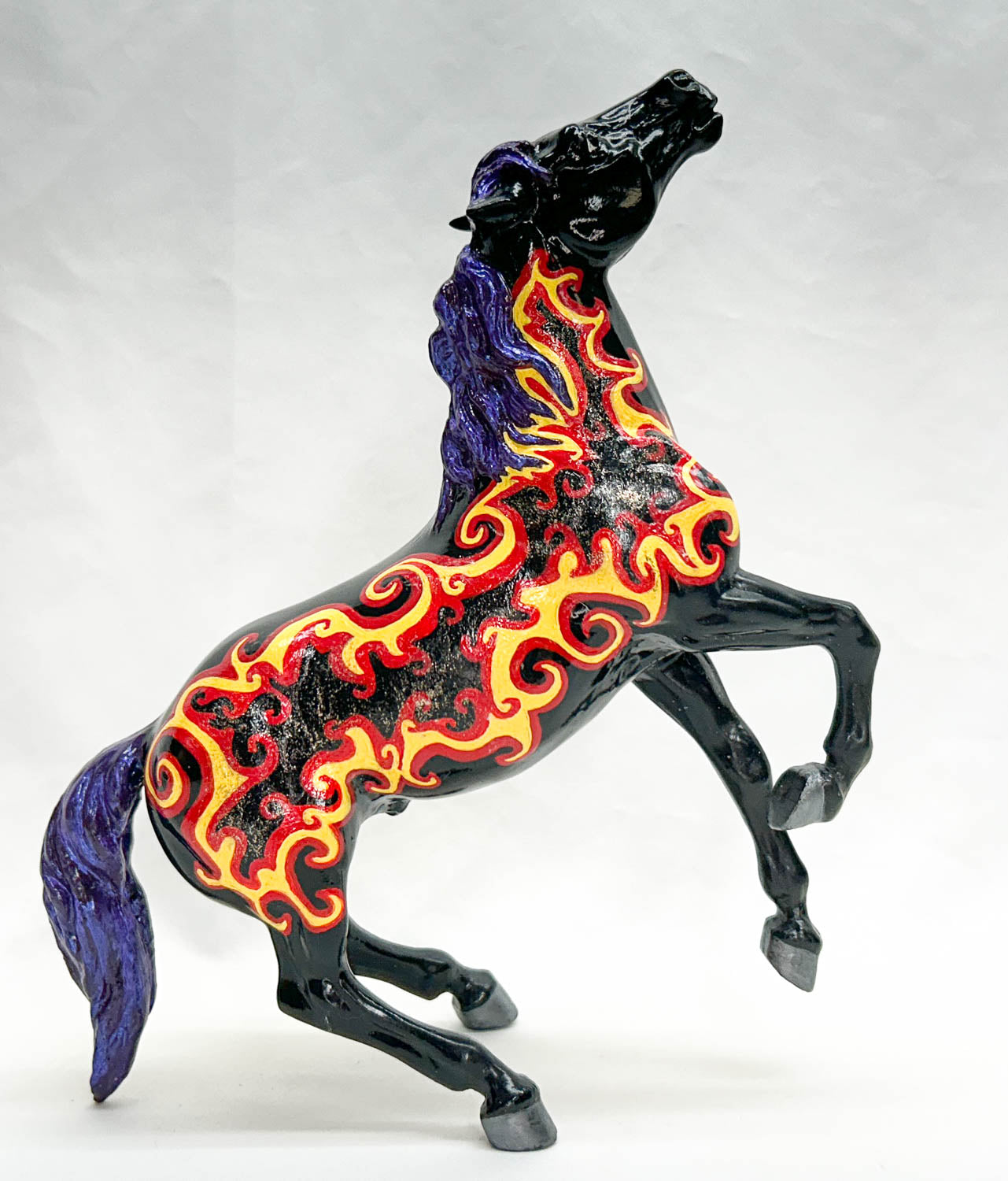 Semi-Rearing Mustang - Custom Flames Decorator