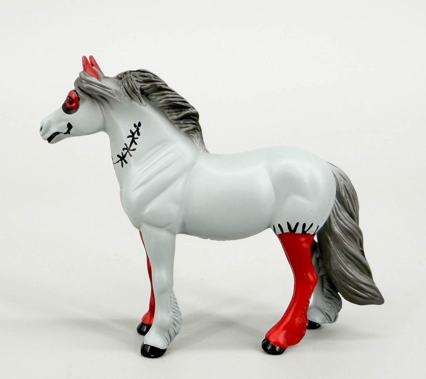 Highland Pony ~ Mini Stitch - 2026 Spooky Stablemates Series 8
