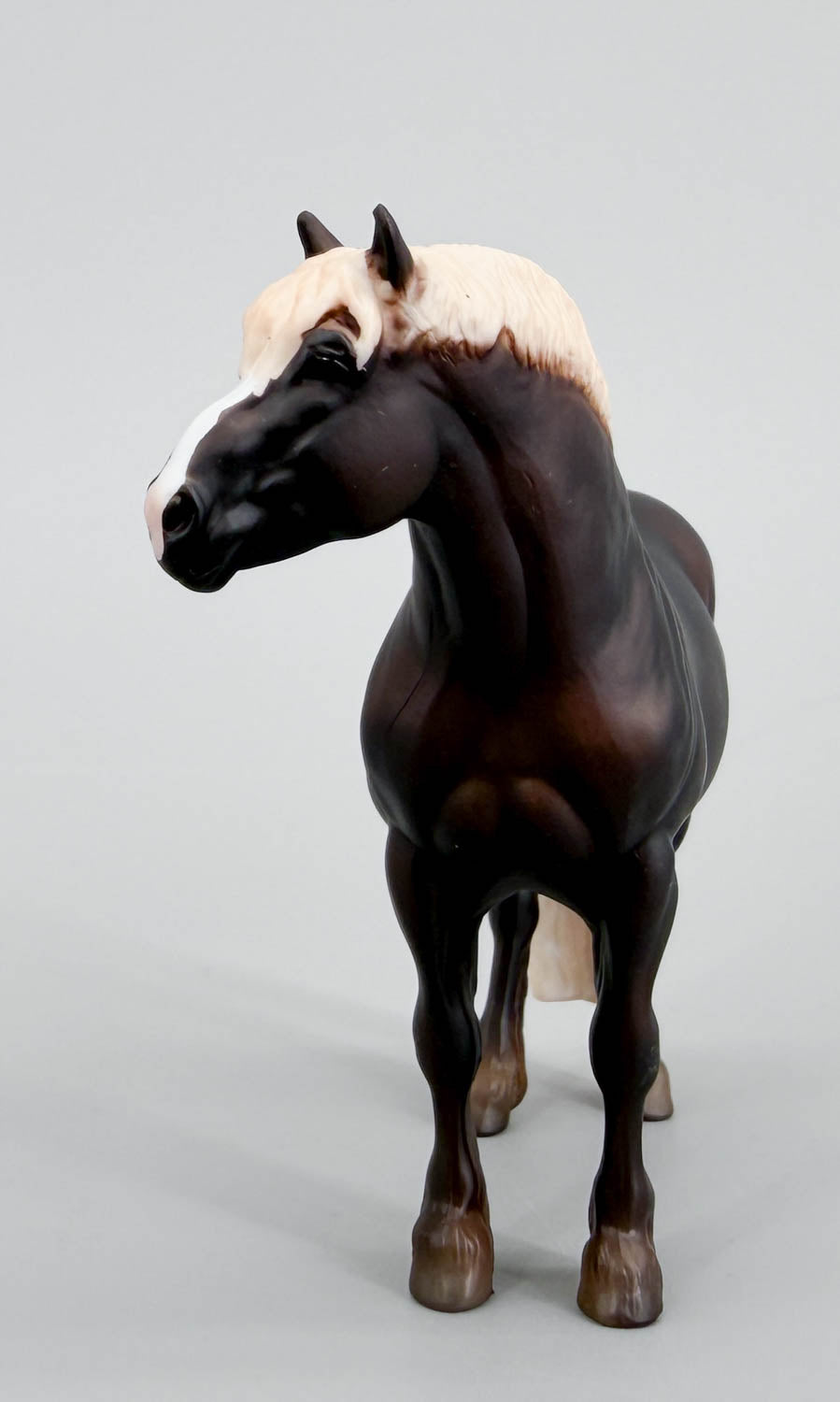 Rhenish Draft, Liver Chestnut - TSC SR, Mystery Horse Surprise Series 8