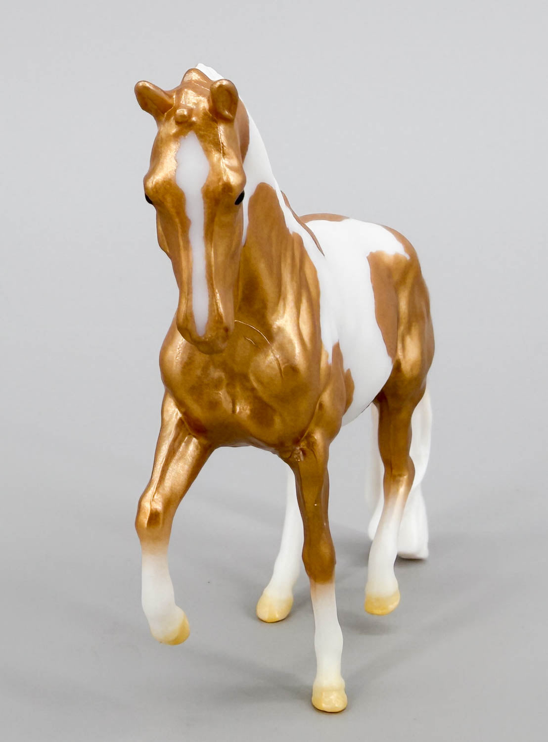 Valegro, Gold Charm Pinto - TSC SR, Mystery Horse Surprise Series 8 CHASE PIECE