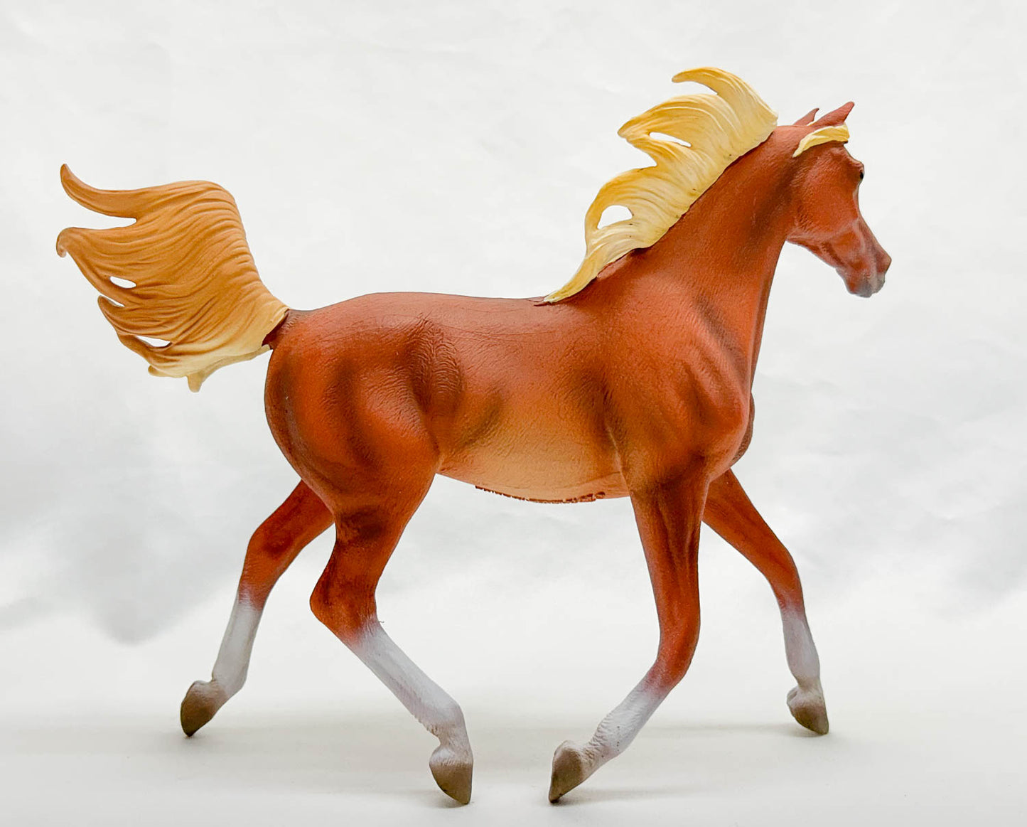 Arabian Stallion, Chestnut - Deluxe 1:12 Scale Model (International Release)