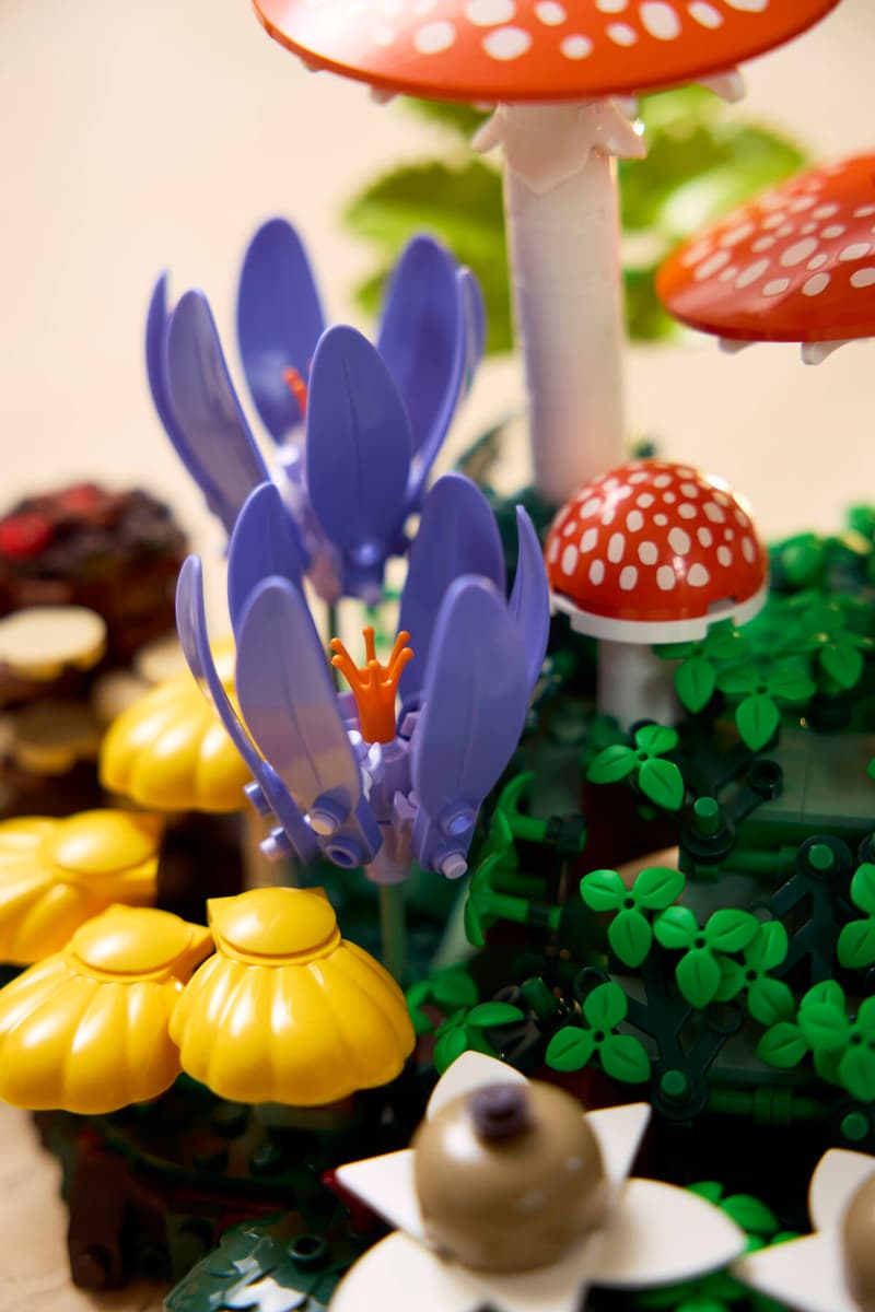LEGO® Botanicals:  Woodland Mushrooms #11505 806 Pieces