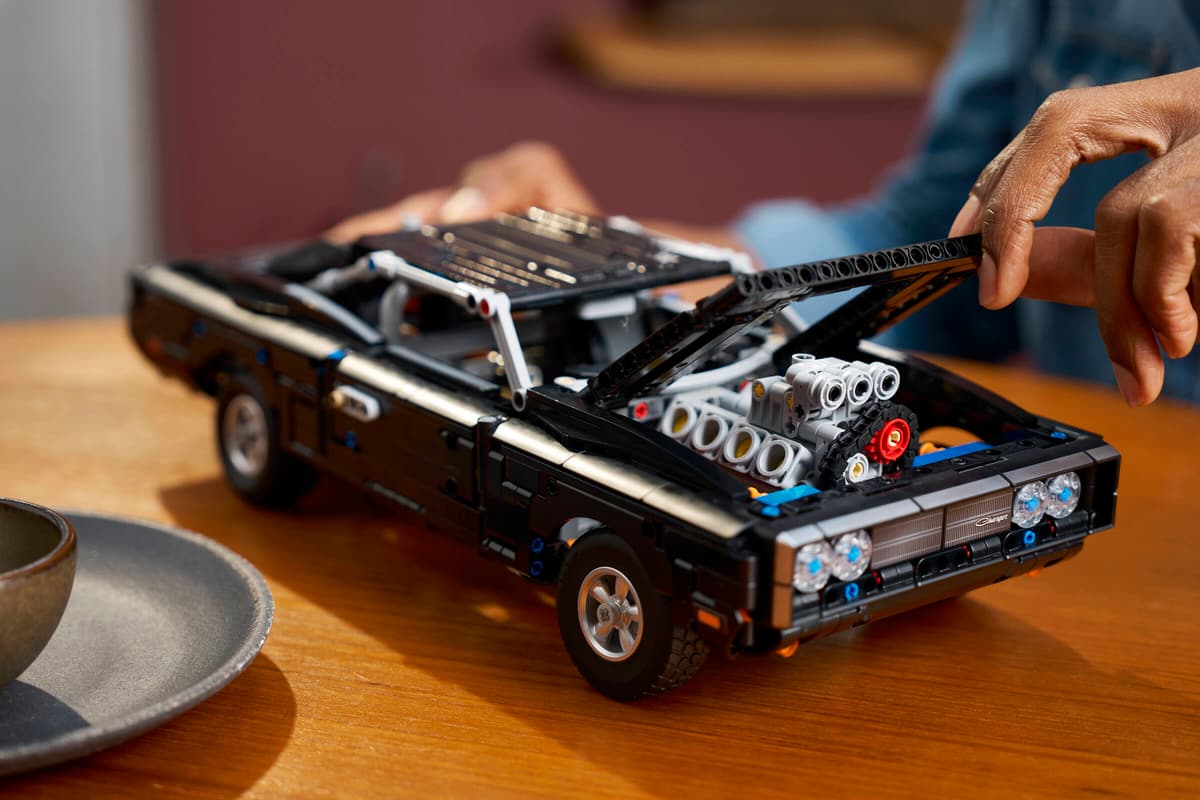 LEGO® Technic™ Fast and Furious Dodge Charger R/T Car #42231 1516 Pieces