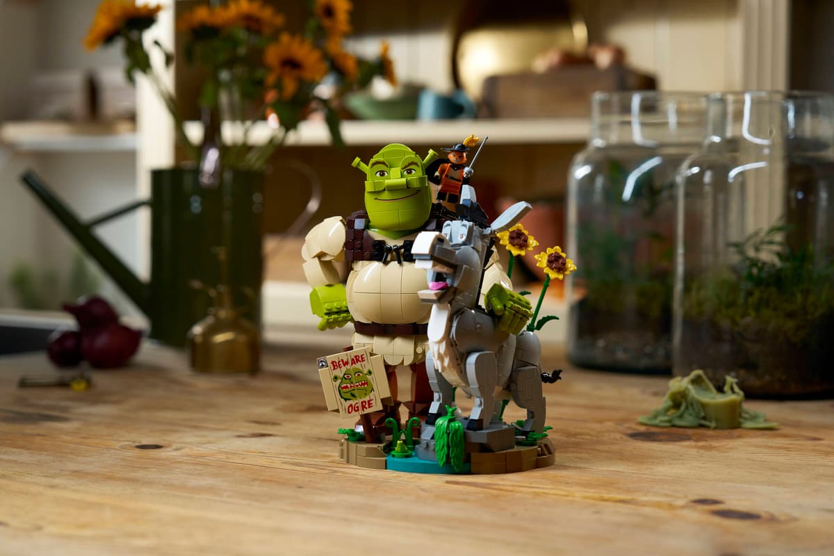 LEGO® DreamWorks™ Shrek, Donkey & Puss in Boots #72423  1403 Pieces